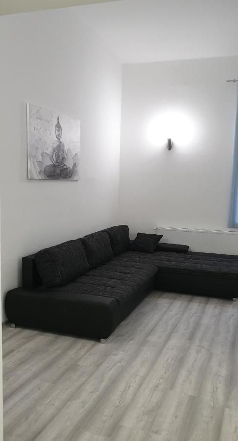 شقة Belvarosi Apartman 2 ميسكولك المظهر الخارجي الصورة
